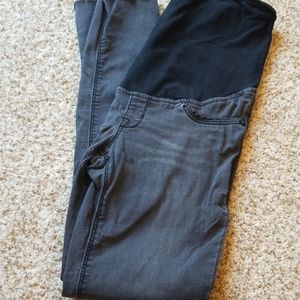 Maternity skinny jeans